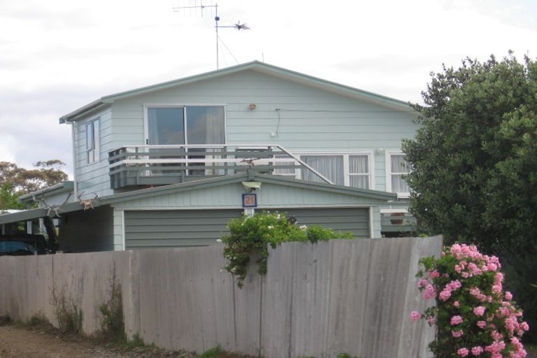 Photo of property in 21 Roretana Drive, Athenree, Katikati, 3177
