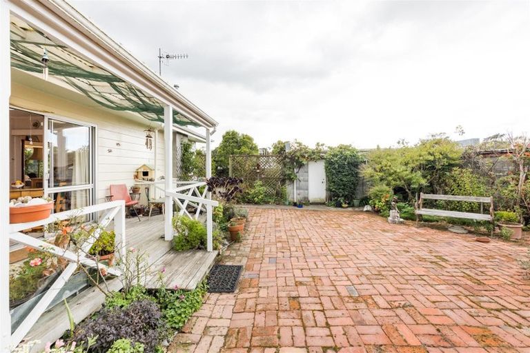 Photo of property in 6 Dalrymple Place, Marton, 4710