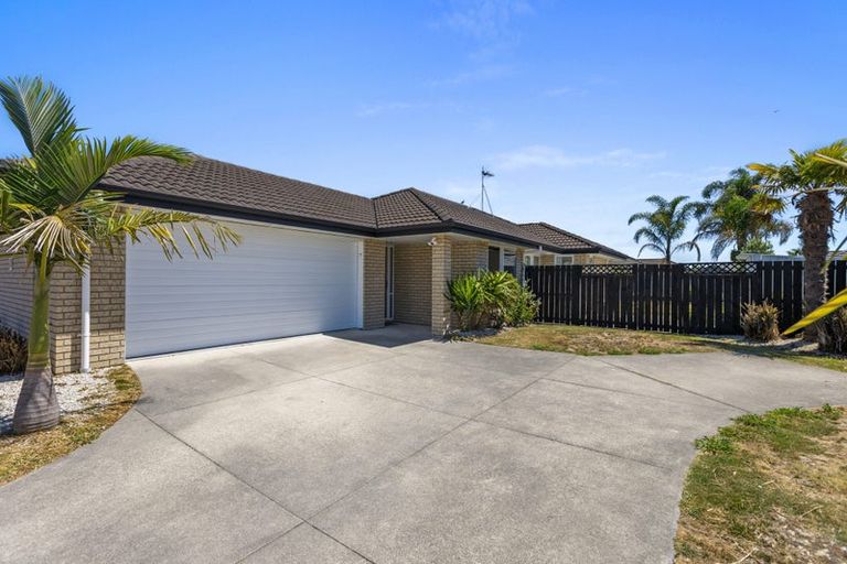 Photo of property in 174 Doncaster Drive, Papamoa Beach, Papamoa, 3118