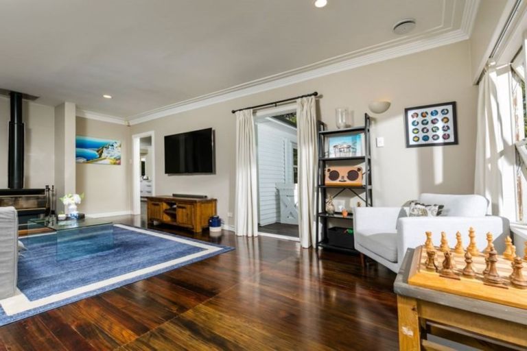 Photo of property in 9 The Close, Greenhithe, Auckland, 0632