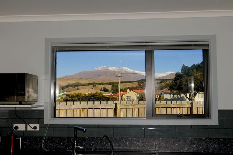 Photo of property in 70 Gordon Street, Kurow, 9435
