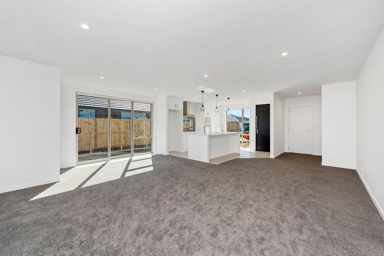 Photo of property in 42 Te Kio Crescent, Papamoa Beach, Papamoa, 3118