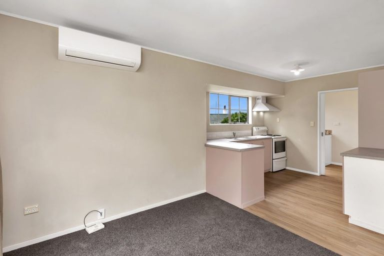 Photo of property in 2/79 Station Road, Te Kamo, Whangarei, 0112