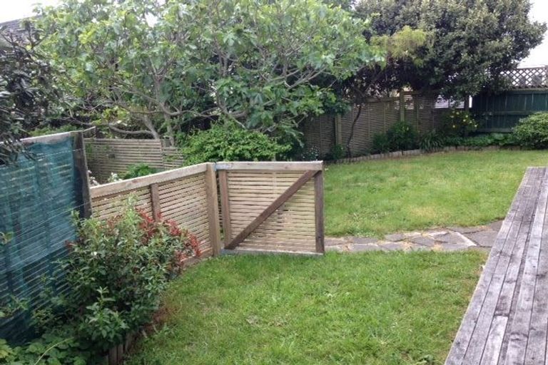 Photo of property in 25 Tobys Way, Waikanae Beach, Waikanae, 5036