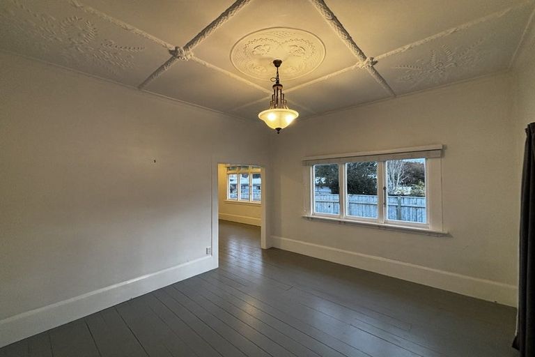 Photo of property in 8 Bell Street, Welbourn, New Plymouth, 4310