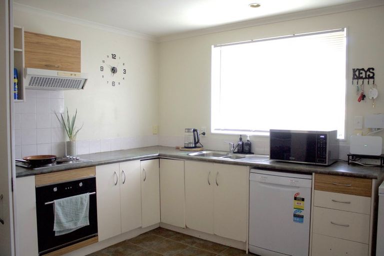 Photo of property in 25 Marblewood Grove, Pukekohe, 2120