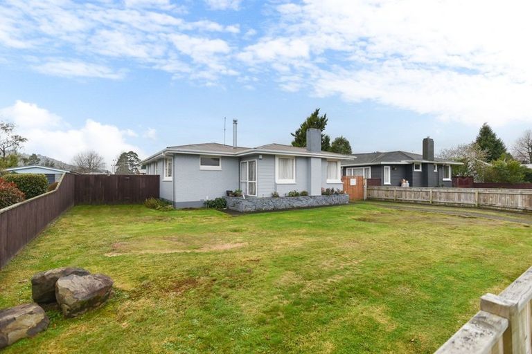 Photo of property in 31 Clyde Street, Utuhina, Rotorua, 3015