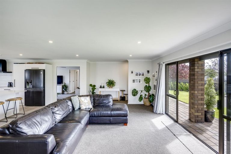 Photo of property in 14 Lamason Street, Greenmeadows, Napier, 4112