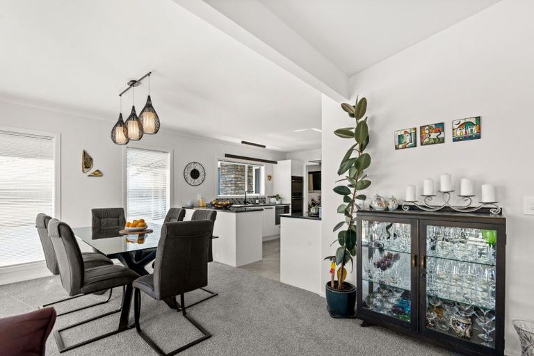 Photo of property in 13 Kea Court, Carterton, 5713