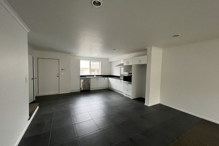 Photo of property in 34 Akeake Lane, Manurewa, Auckland, 2102