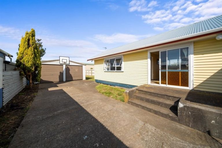 Photo of property in 58 Egmont Street, Hawera, 4610