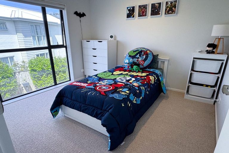 Photo of property in 24 Arthur Rolfe Lane, Swanson, Auckland, 0614