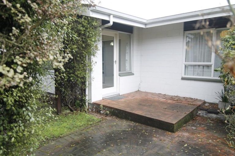 Photo of property in 16b Cashmere Road, Cashmere, Christchurch, 8022