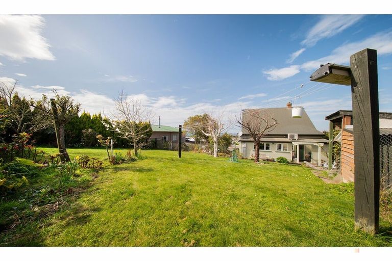 Photo of property in 128 Evans Street, Waimataitai, Timaru, 7910