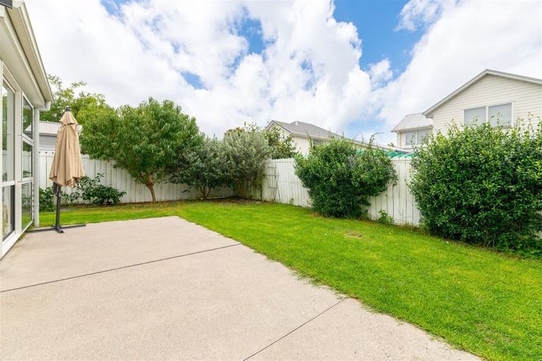 Photo of property in 1 Tarapiroe Avenue, Takanini, 2112