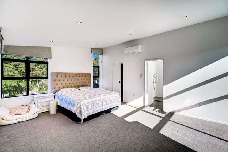 Photo of property in 7 Harper Street, Chatswood, Auckland, 0626