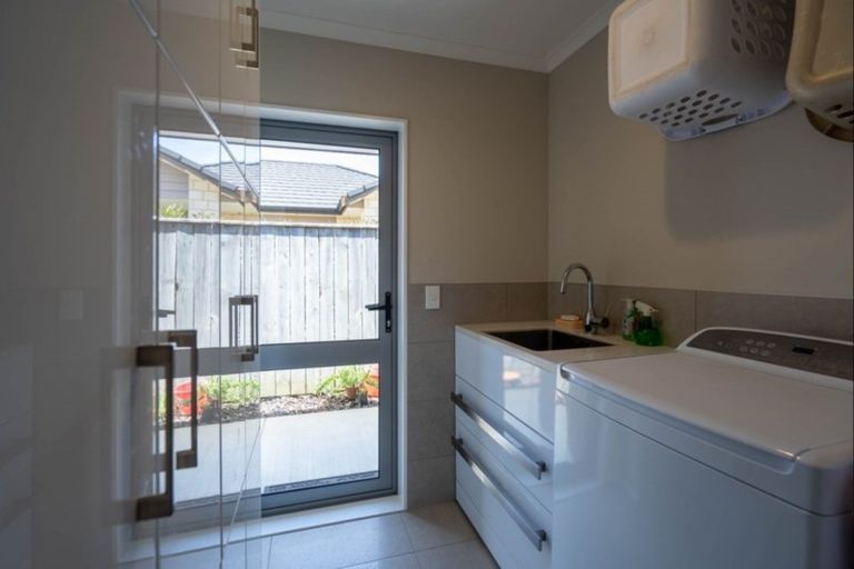 Photo of property in 4 Petrel Close, Paraparaumu Beach, Paraparaumu, 5032