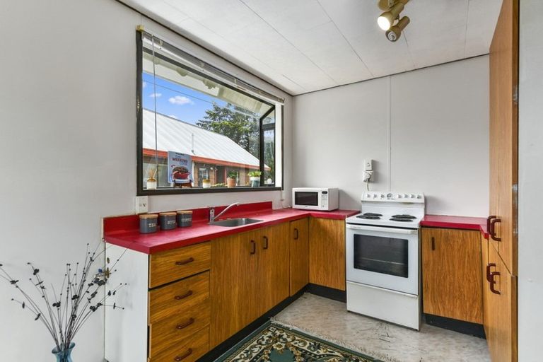 Photo of property in 10 Memphis Grove, Totara Park, Upper Hutt, 5018