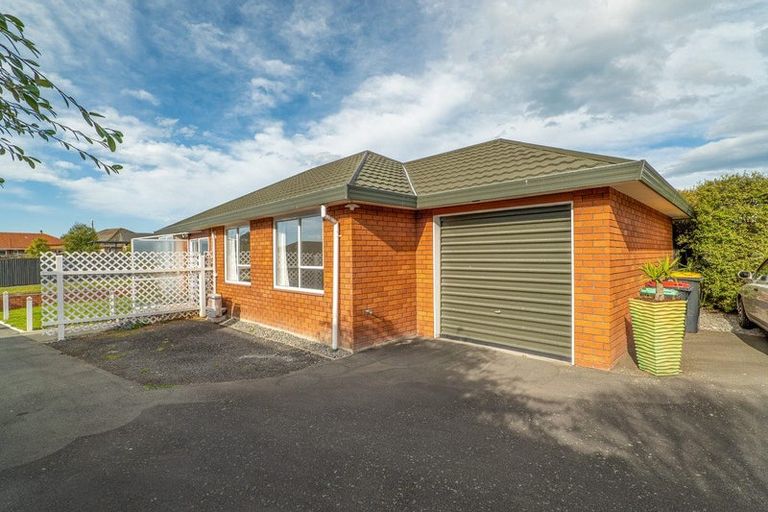 Photo of property in 3 Briarmont Street, Avondale, Christchurch, 8061