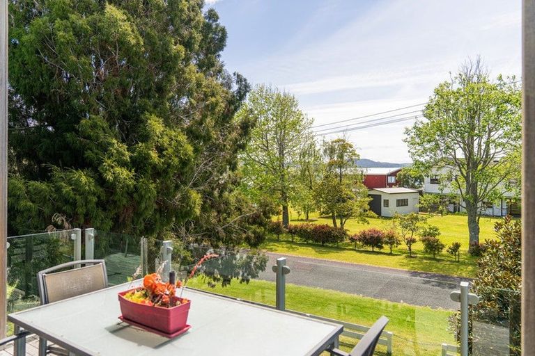 Photo of property in 16 Endeavour Place, Cooks Beach, Whitianga, 3591