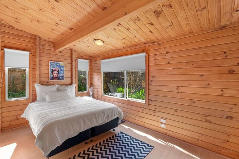 Photo of property in 64 Seabrook Avenue, New Lynn, Auckland, 0600