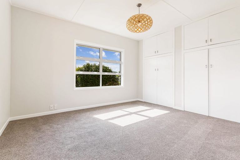 Photo of property in 11 Durey Road, Dairy Flat, Albany, 0792