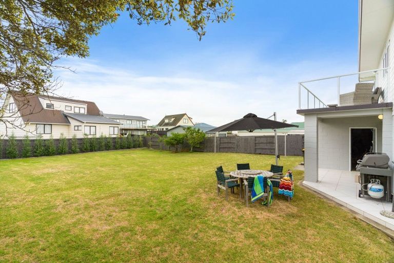 Photo of property in 107 Rangi Avenue, Whangamata, 3620