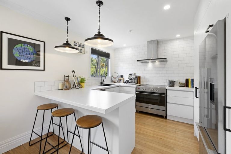 Photo of property in 39 Lorna Street, Lynmouth, New Plymouth, 4310