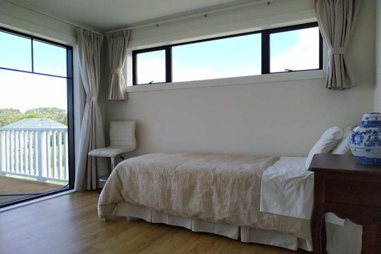 Photo of property in 48 Kenmure Avenue, Forrest Hill, Auckland, 0620