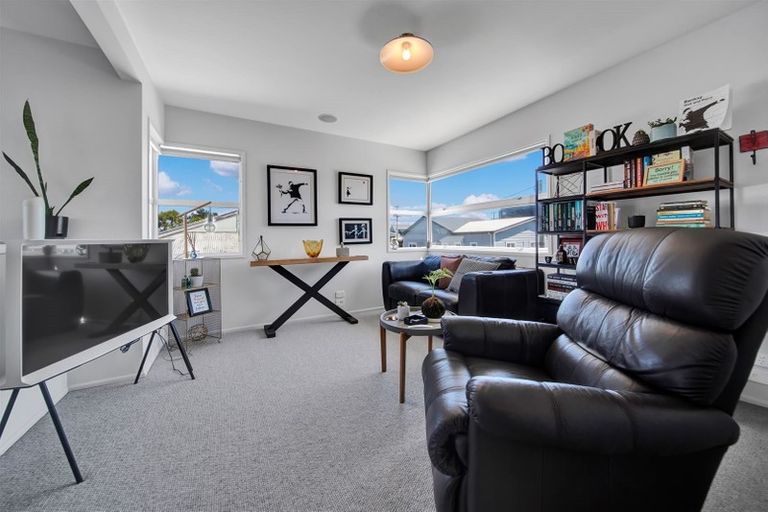 Photo of property in 19c Beach Street, Fitzroy, New Plymouth, 4312