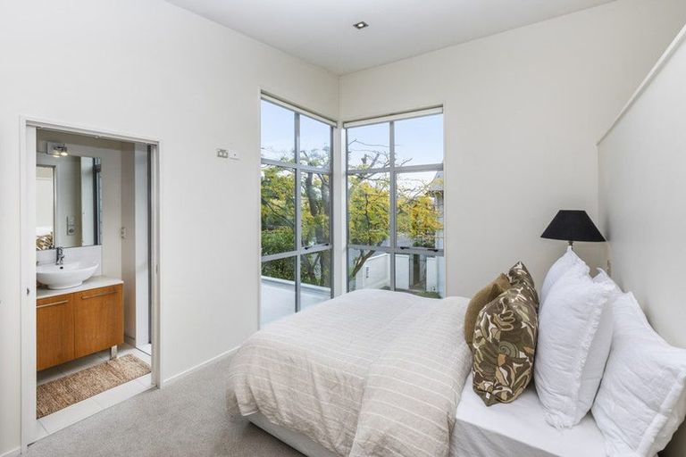 Photo of property in 32a Champion Street, Edgeware, Christchurch, 8013