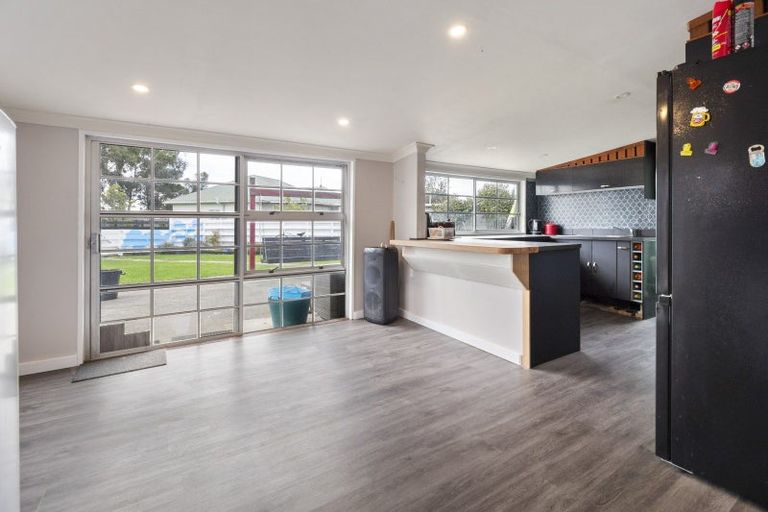 Photo of property in 32 Flower Street, Bulls, 4818