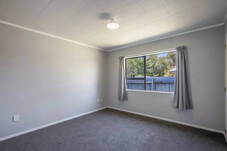 Photo of property in 96a Mako Mako Road, Levin, 5510