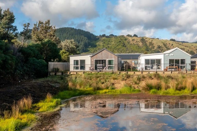 Photo of property in 26 Koru Loop, Paraparaumu, 5032