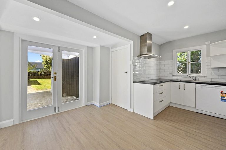 Photo of property in 38 North Parade, Richmond, Christchurch, 8013