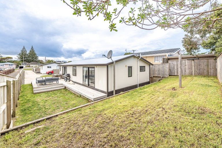Photo of property in 79a Matai Street, Castlecliff, Wanganui, 4501