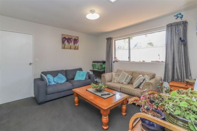 Photo of property in 11d Tawa Street, Inglewood, 4330