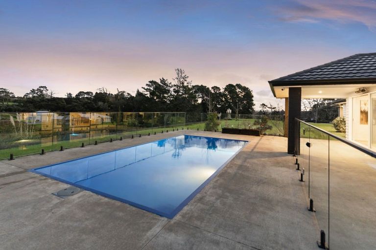 Photo of property in 43e Terry Smyth Drive, Kumeu, 0892