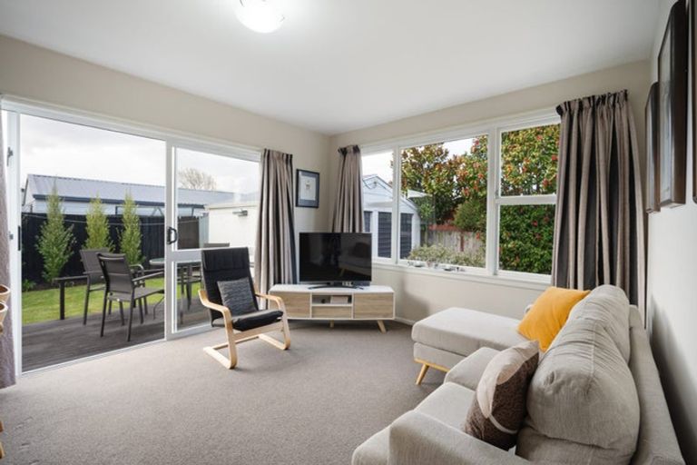 Photo of property in 2/166 Halswell Road, Hillmorton, Christchurch, 8025