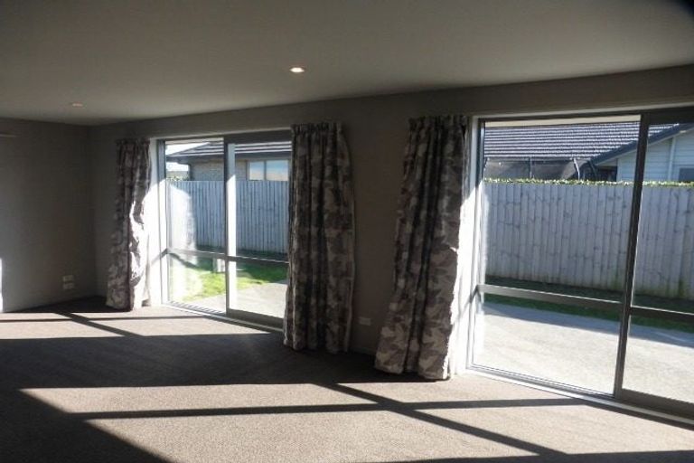 Photo of property in 92 Beaumont Drive, Rolleston, 7614