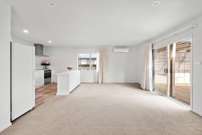 Photo of property in 11 Kamahi Crescent, Papamoa Beach, Papamoa, 3118