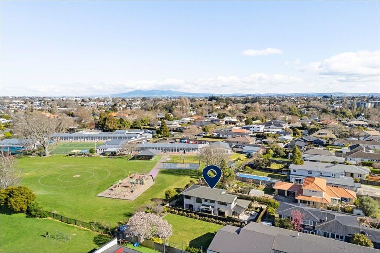 Photo of property in 32a Strowan Avenue, Fairfield, Hamilton, 3214