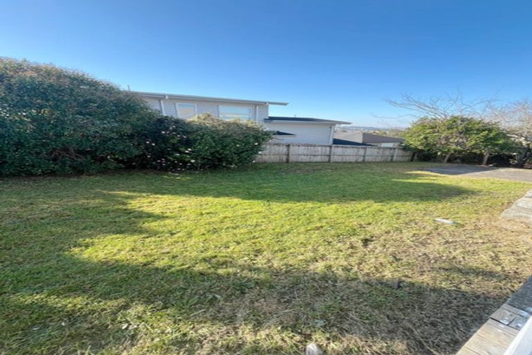Photo of property in 242 Sturges Road, Henderson, Auckland, 0612