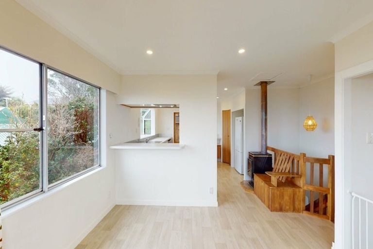 Photo of property in 91 Black Rock Road, Newlands, Wellington, 6037