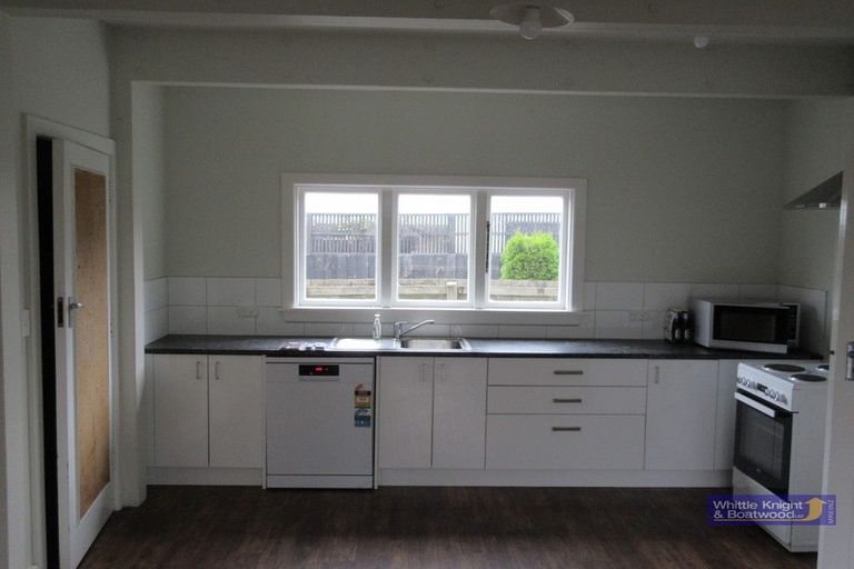 Photo of property in 23 Garreg Road, Fendalton, Christchurch, 8052