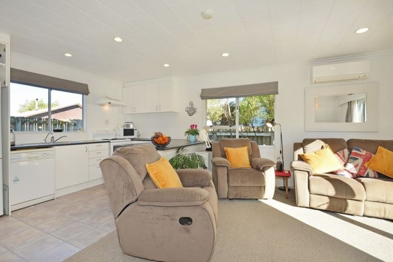 Photo of property in 7a Cotter Street, Greytown, 5712