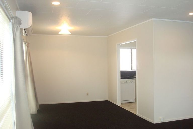 Photo of property in 21 Aberfeldy Avenue, Highland Park, Auckland, 2010