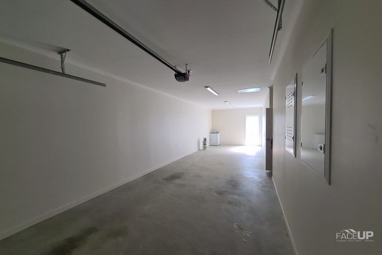 Photo of property in 30 Kanuka Road, Hobsonville, Auckland, 0616