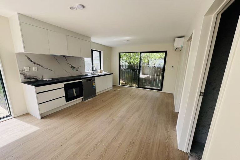 Photo of property in 64 Patons Road, Howick, Auckland, 2014