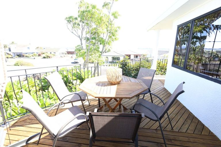 Photo of property in 10 Kiriwai Place, Matua, Tauranga, 3110